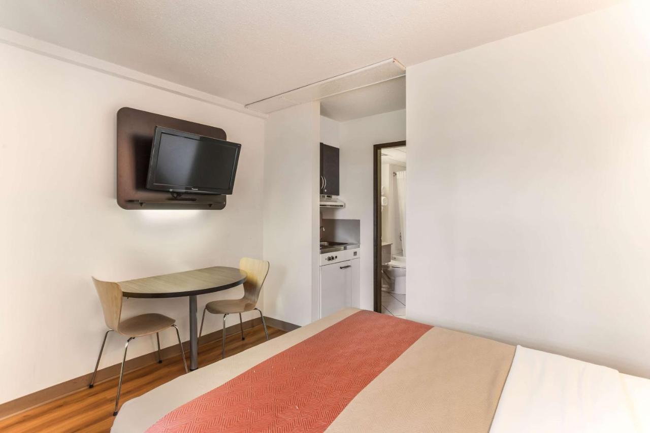 Motel 6-Lethbridge, Ab Экстерьер фото